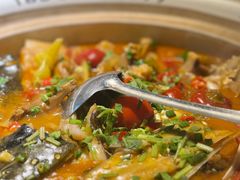 -魏铭鱼头捞饭(晋阳路店)