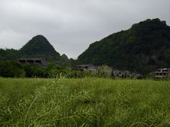 -高荡千年布依古寨旅游景区