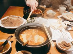 -呷哺呷哺(融创茂店)