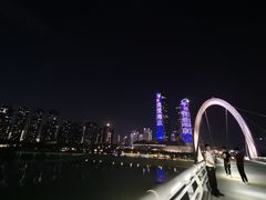 -南京眼步行桥