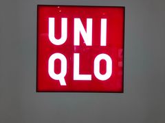 -优衣库(郑州丹尼斯大卫城店)