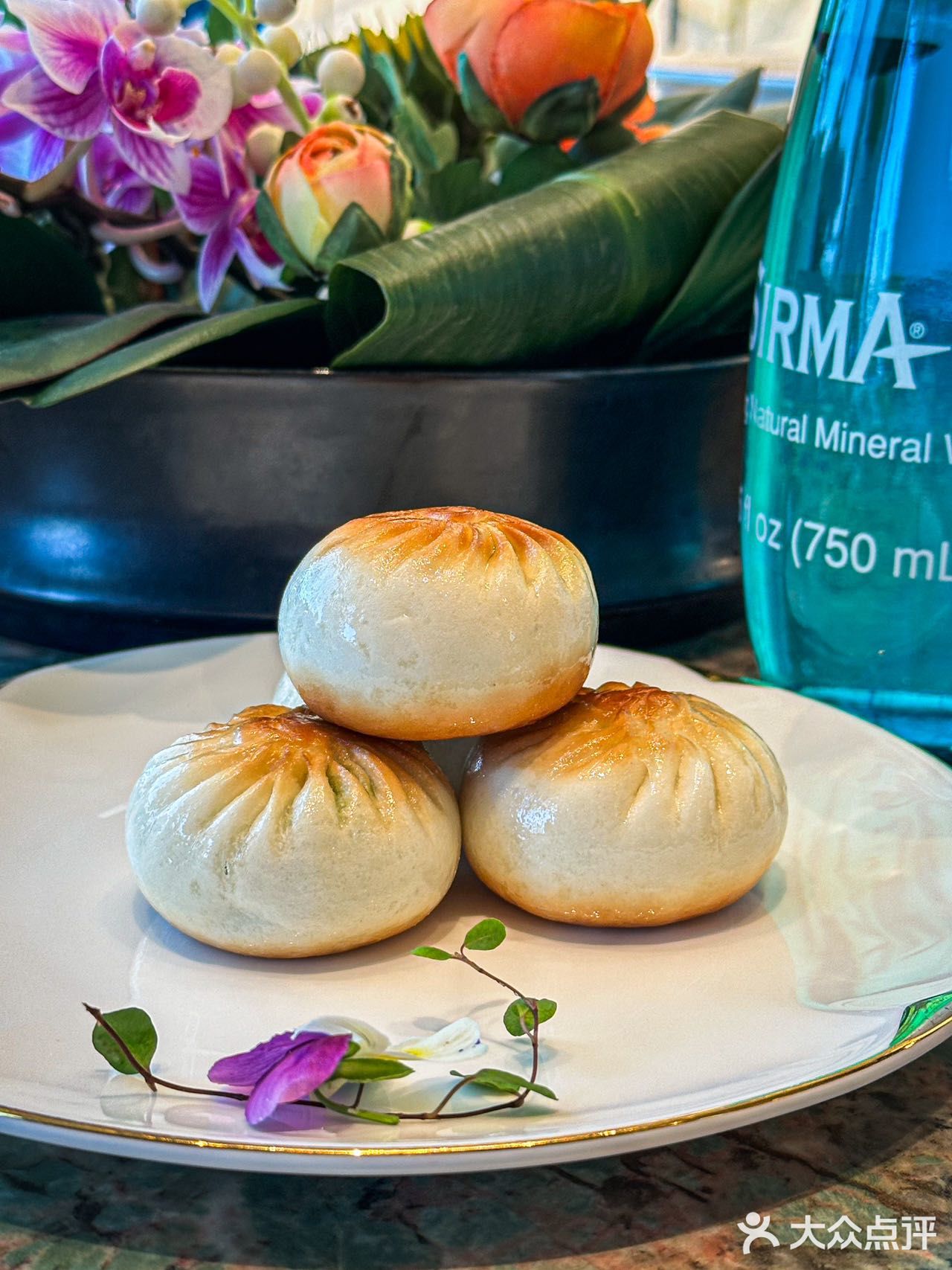 打卡望出去就是魔都三件套的餐厅