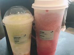 奶盖金凤-喜茶(北京三里屯太古里店)