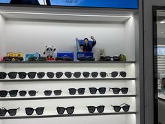 -光明眼镜·蔡司授权(徐泾店)