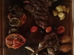 牛排拼盘-火车头法国西餐厅