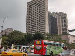 -诚品(信义店)