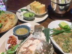 -拾光音乐餐酒吧(告庄星光夜市店)