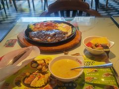 -豪享来中西餐厅(延安东路店)