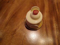 -巴黎贝甜·生日蛋糕(环球中心店)
