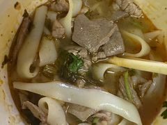 生烫牛肉粉-王记生烫牛杂面馆(兰陵路店)