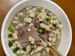 牛肉泡馍-刘信牛羊肉小炒泡馍(回民街店)