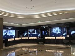 -亨吉利世界名表中心(华润万象城店)