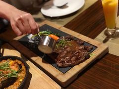 碳烤澳洲西冷牛排-YUE·6·西式融合餐厅(外滩六号店)