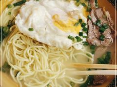 -肇兴特色牛肉粉