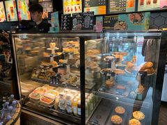 面包甜点陈列柜-星巴克臻选(佛山佛罗伦萨小镇店)