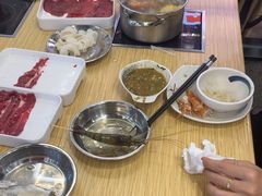 -杨老板·海鲜集市火锅·鲜切牛肉(中防万宝店)