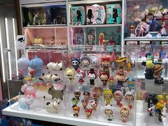 -泡泡玛特POPMART(蓝色港湾店)