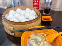 鲜肉小笼-大龙汤包