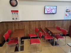 大堂-红宝石·鲜奶小方(万航店)