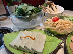 -一叶一世界·素食餐厅(锦华万达店)