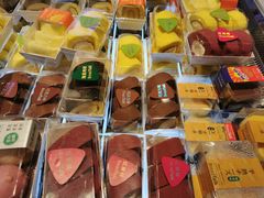 红丝绒奶冻卷-BreadTalk面包新语·烘焙蛋糕(高德置地春广场店)