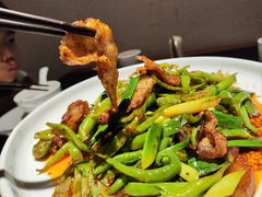 -万重锦·人文川菜馆(骡马市店)