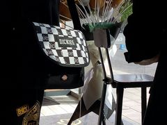 -CoCo都可(曹路宝龙广场店)