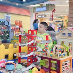 -纽西卡汽车小镇(大悦城店)