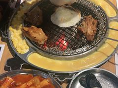 -青瓦炭韩潮烤肉(花园道店)