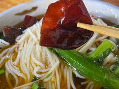 -越洋肖氏老米线(杨家坪店)