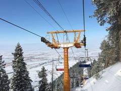 -丝绸之路山地度假区滑雪场