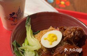 Braised Pork Trotter with Preserved Meat Fried Rice