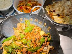 -费大厨辣椒炒肉(高铁吾悦广场店)