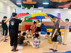 -爱威盛亲子俱乐部·纽约国际早托中心