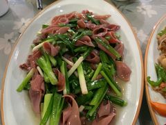 韭菜炒海肠-崴海渔村(虹梅路店)