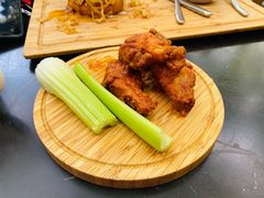 水牛城辣味炸鸡翅-KATCHUP