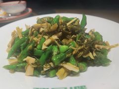 -新白鹿餐厅(滨江银泰店)