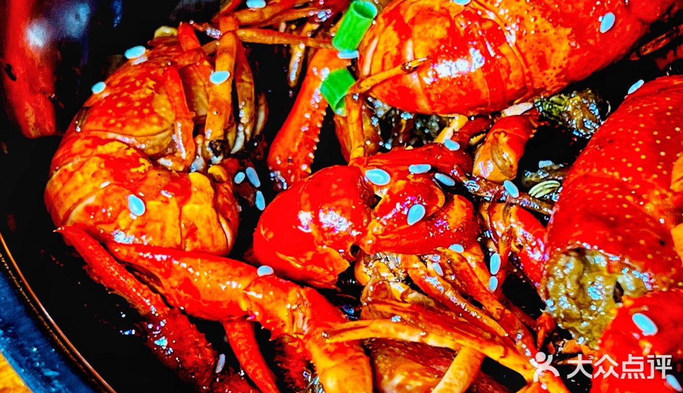 没有辣子鸡和小龙虾，不是好酒吧