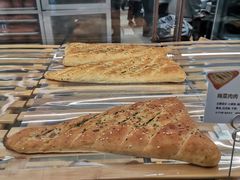 -奈雪的茶(亨特国际广场店)