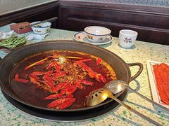 -鸿姐老火锅(疁城新天地店)