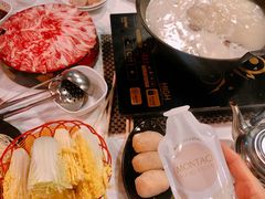 -鲜入围煮花胶鸡海鲜火锅