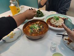-纳家楼·地道陕菜(劳动路店)