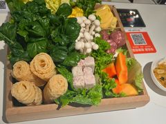 -烹然四季椰子鸡火锅(姚家园万象汇店)
