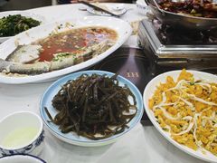 -丹水桥地锅鱼·翘嘴鲌·地方特色全鱼宴(丹江口大坝店)