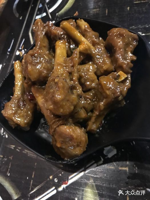 苍蝇胡同(松山路店)鸡骨棒图片