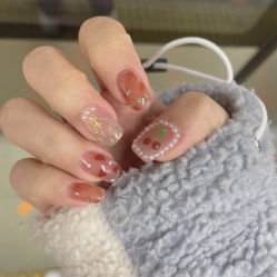 -七彩虹美甲美睫 半永久