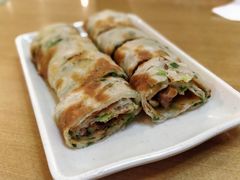 葱饼卷牛肉-台北楚楚园馅饼粥(虹桥南丰城店)