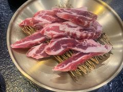 -臻牛烤肉