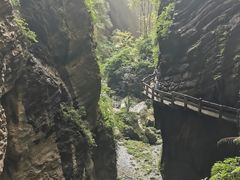 -龙水峡地缝景区