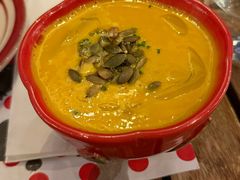 南瓜汤配黑松露及烤菌菇-TOMATITO(无限极荟店)